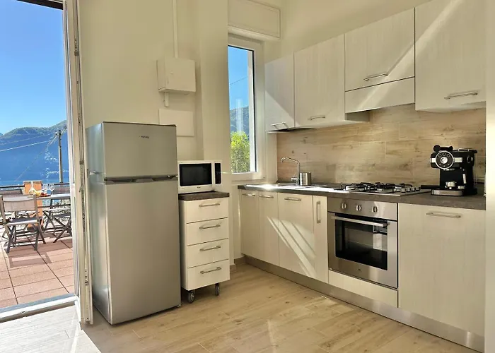 Casetta Rossa Mezzegra